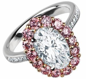 Colored diamonds make a stunning impression!
