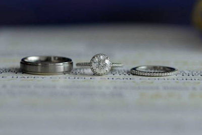 White Gold vs Platinum for Engagement & Wedding Rings