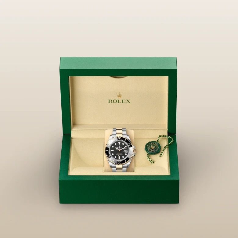 Rolex  Sea-Dweller Oyster, 43 mm, Oystersteel and yellow gold M126603-0001