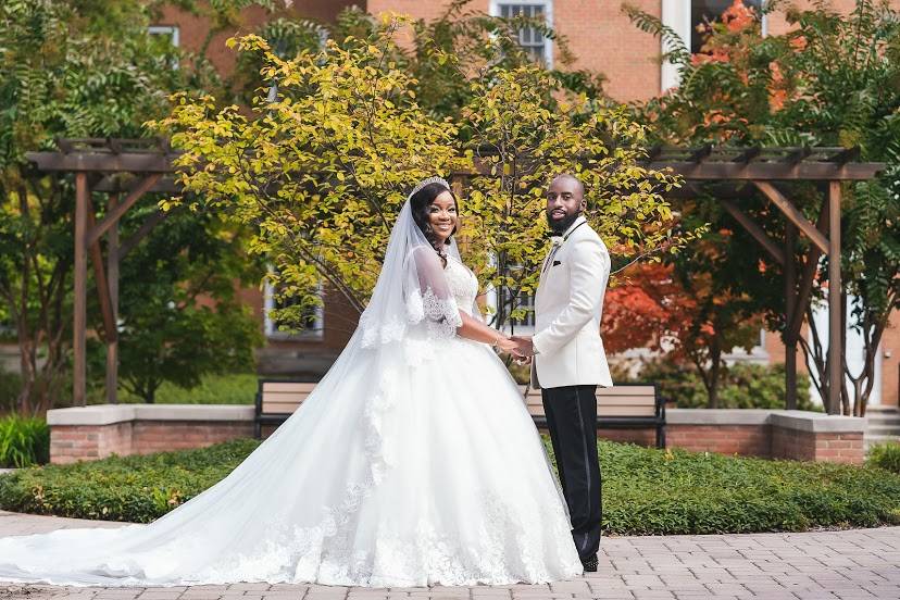 Henne Engagement Ring Couple Malik & Doris Outdoors on Their Wedding Day