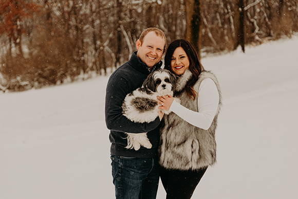 Henne Engagement Ring Couple Jonathan & Jacqueline in the Snow with Their Dog