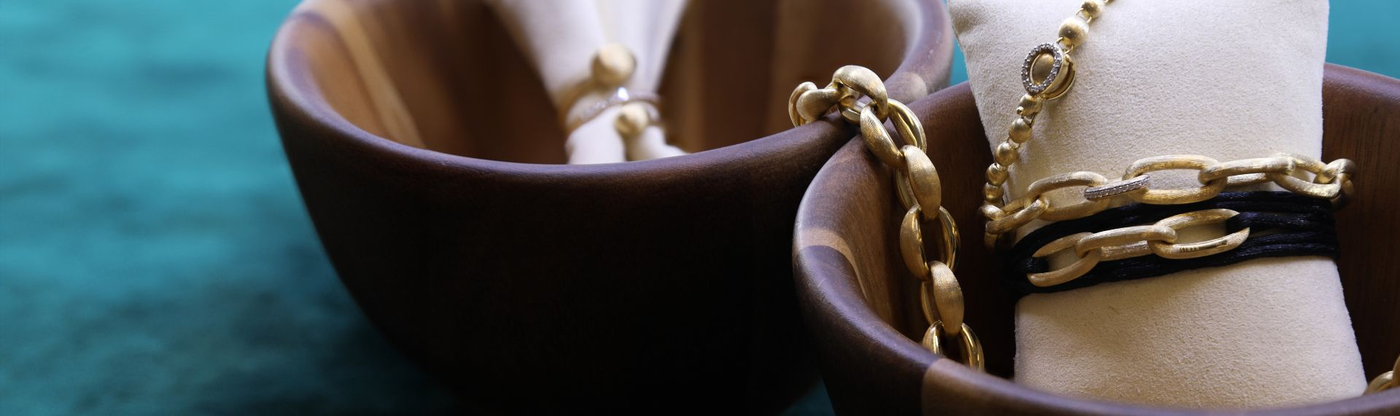Nanis jewelry in bowls