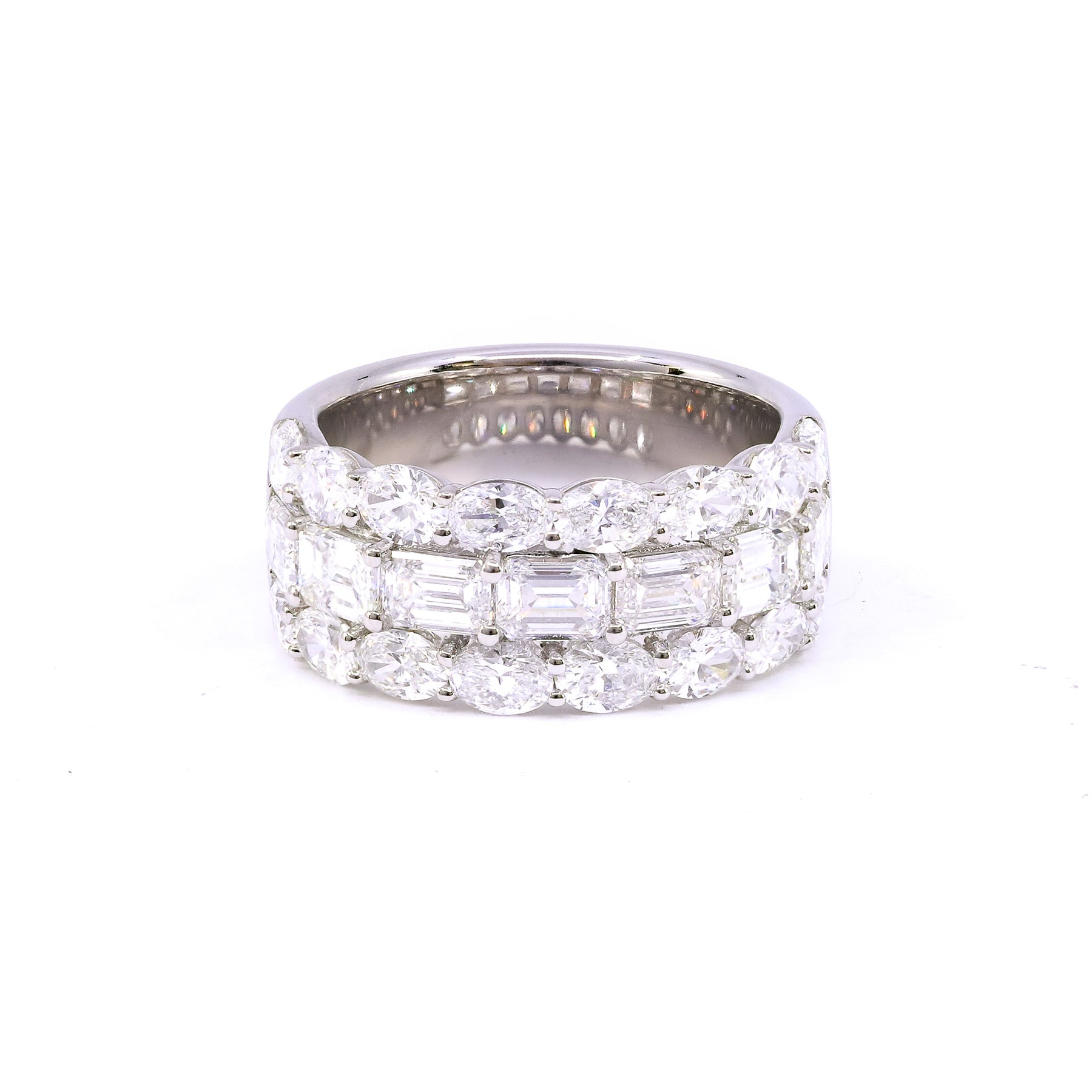 14K WHITE GOLD FANCY MIXED CUT TRIPLE ROW DIAMOND WEDDING BAND R02250