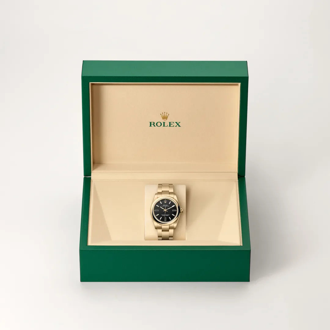 rolex Oyster Perpetual in 18 kt yellow gold, M124208-0001 - Henne Jewelers