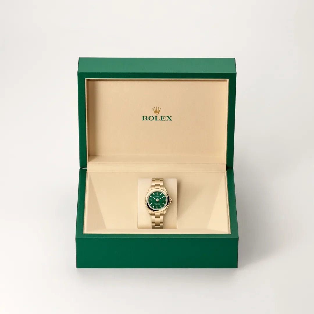 rolex Oyster Perpetual in 18 kt yellow gold, M276208-0002 - Henne Jewelers