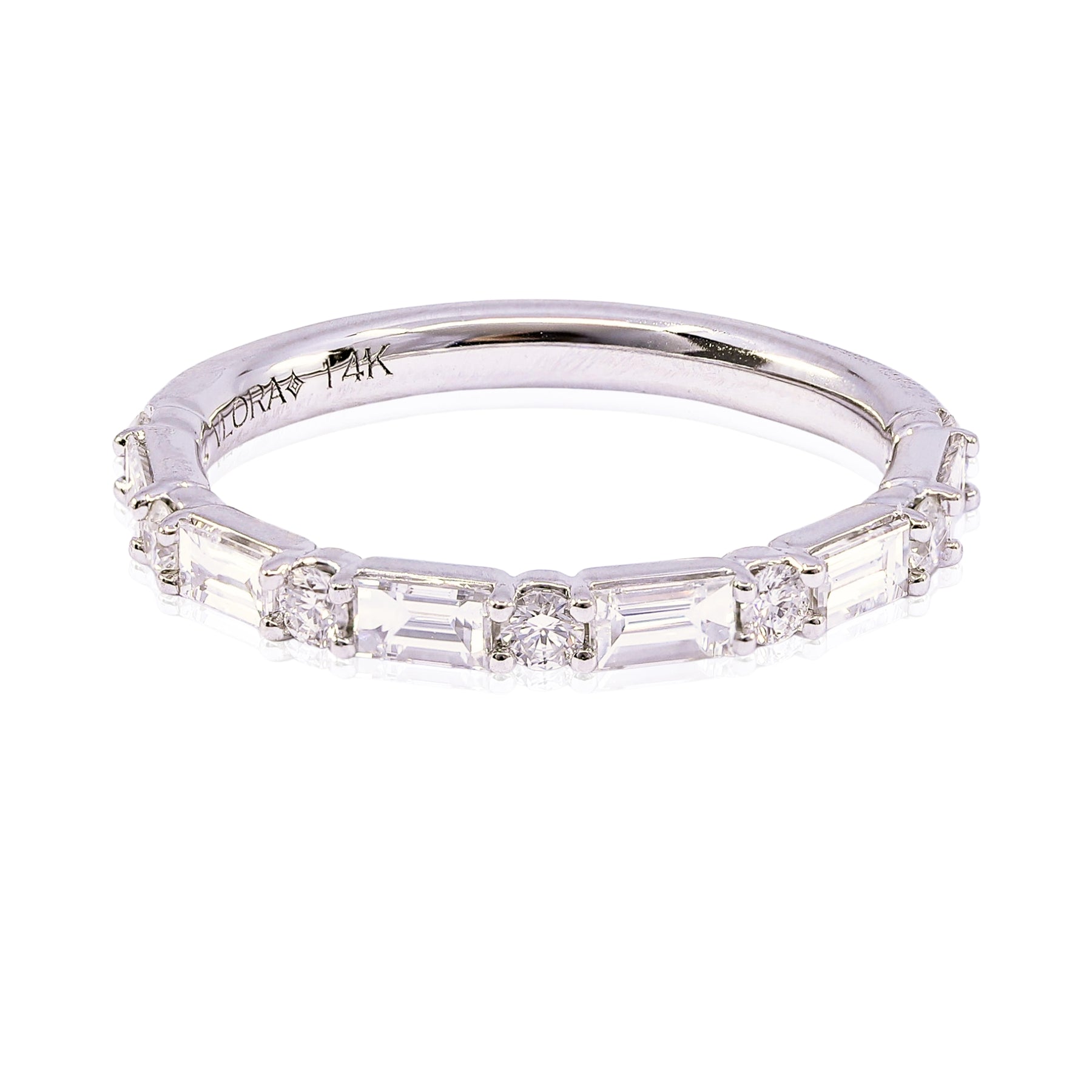 14K WHITE GOLD ROUND BAGUETTE DIAMOND WEDDING BAND - 0.75CTW