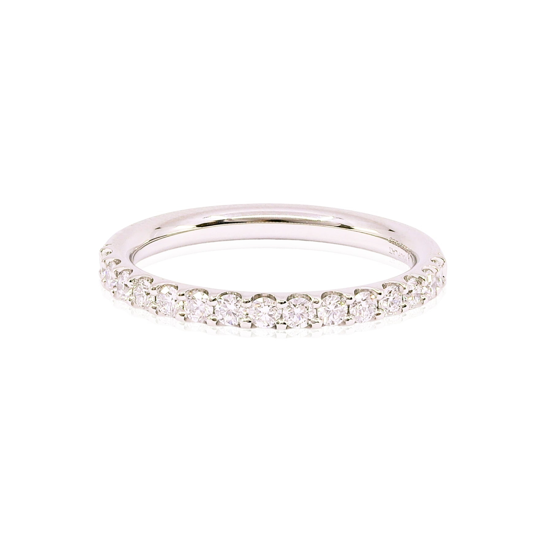 PLATINUM SHARED PRONG DIAMOND WEDDING BAND - 0.38CTW