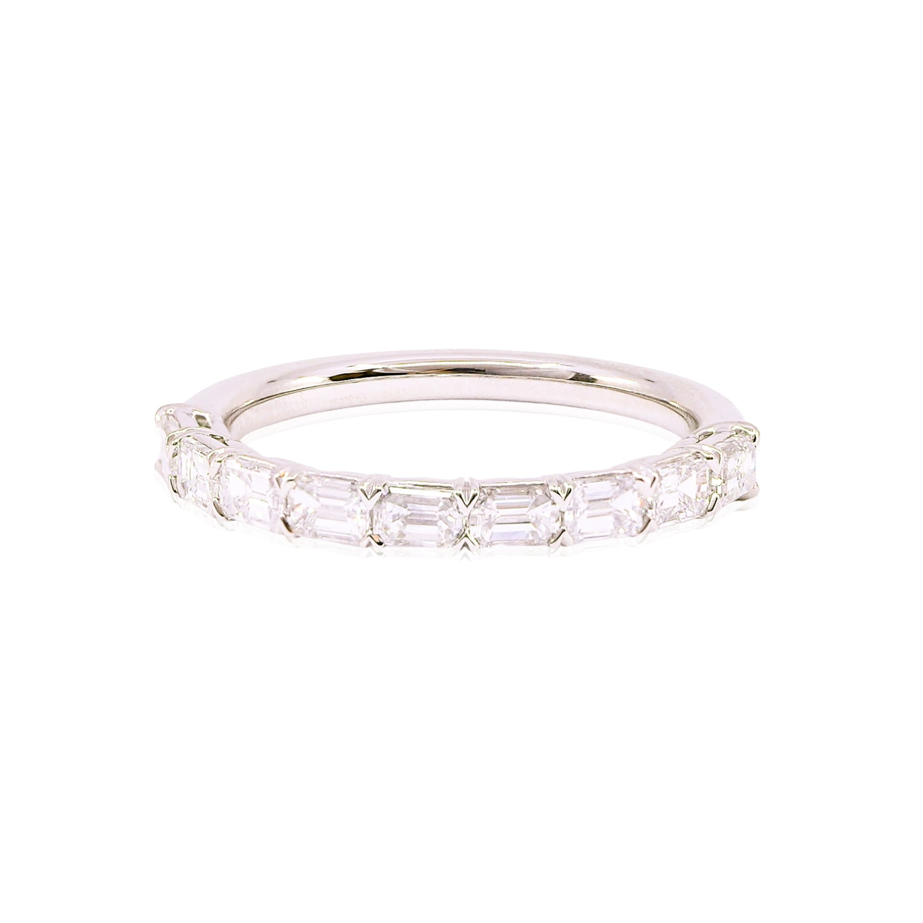 PLATINUM GRAND AIRE EMERALD-CUT DIAMOND WEDDING BAND - 1.04CTW