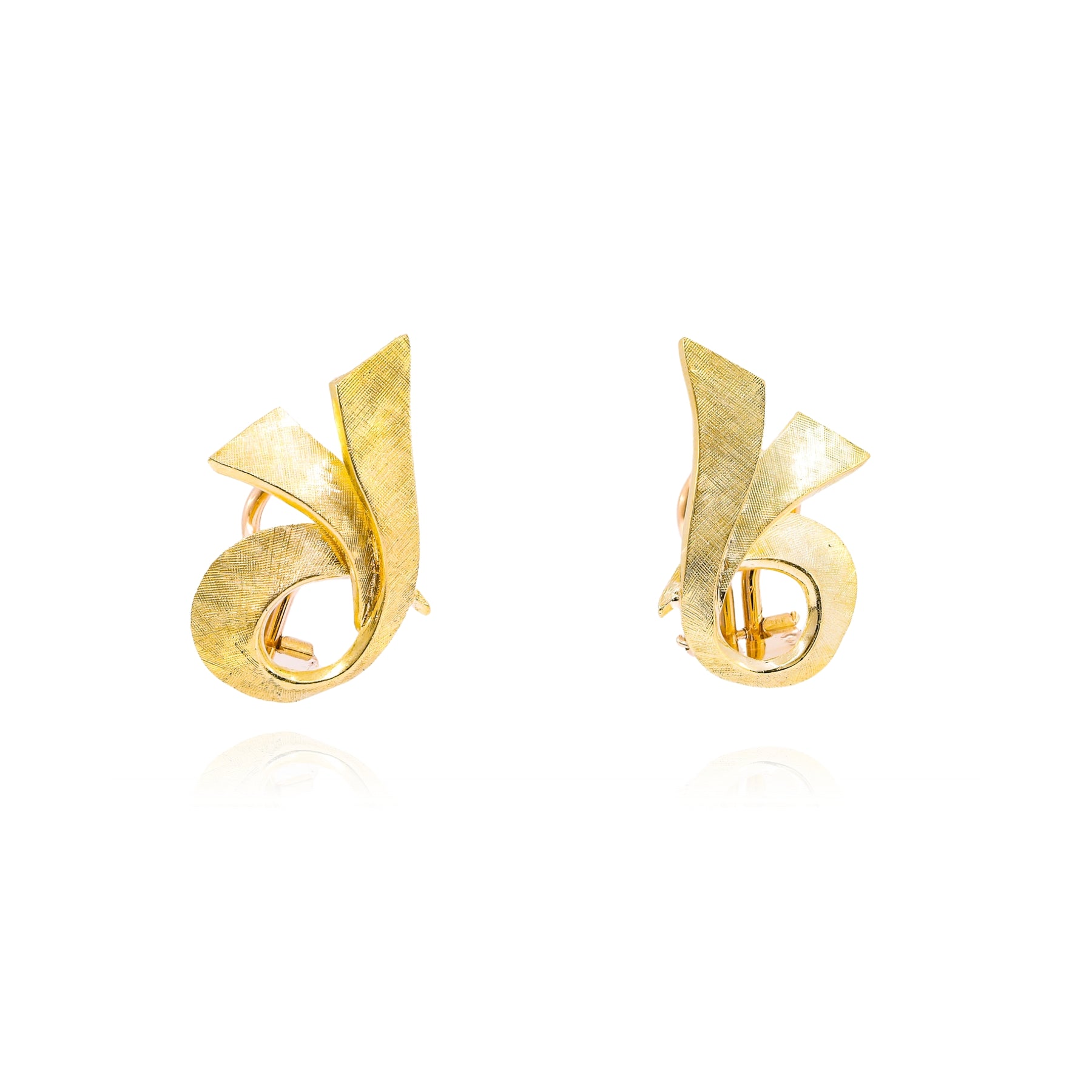 ESTATE 14K YELLOW GOLD RIBBON OMEGA BACK EARRINGS