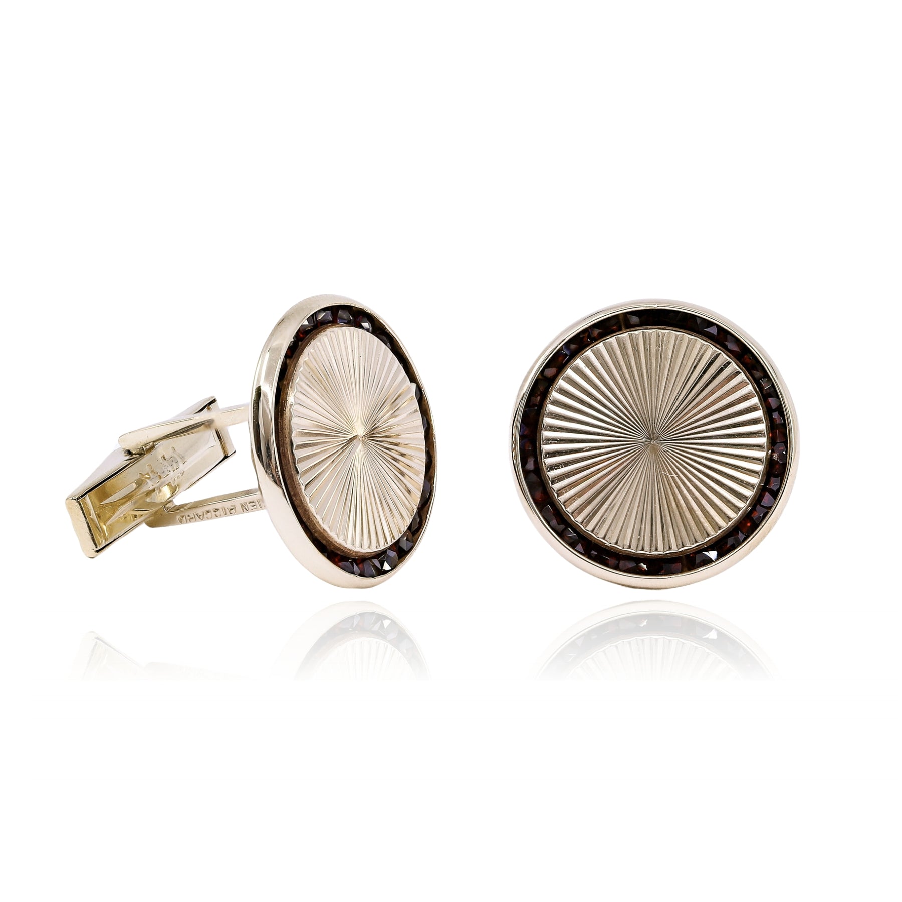 ESTATE 14K YELLOW GOLD GARNET CUFFLINKS