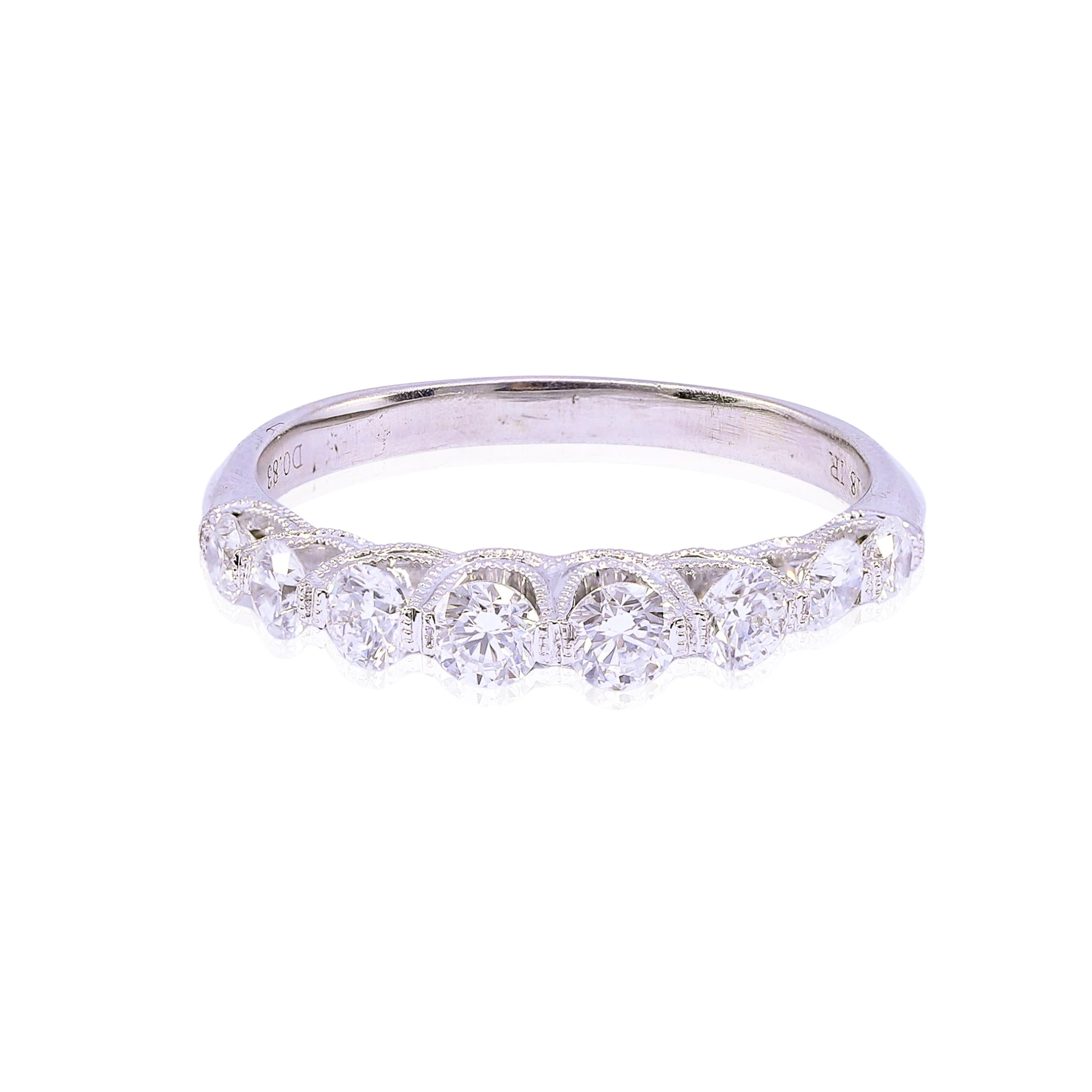 ESTATE 18K WHITE GOLD DIAMOND GRADUATED WEDDING BAND - 0.83CTW
