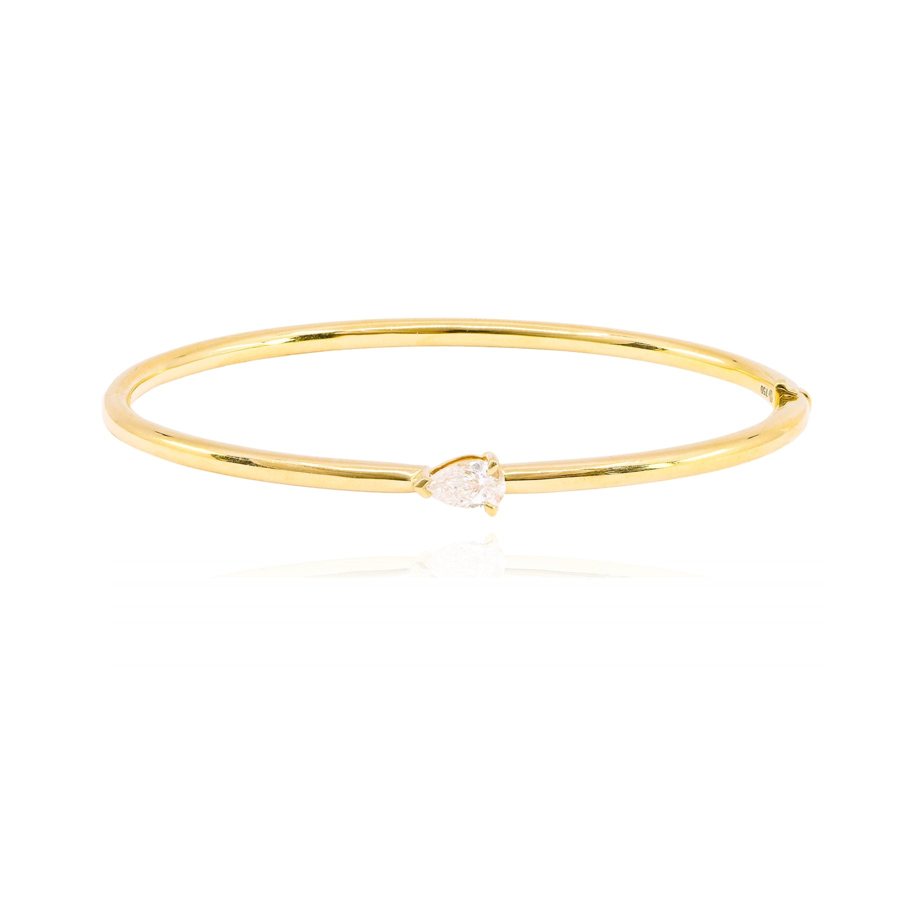 18K YELLOW GOLD PEAR SHAPE DIAMOND TUBE BANGLE BRACELET - 0.50CTW