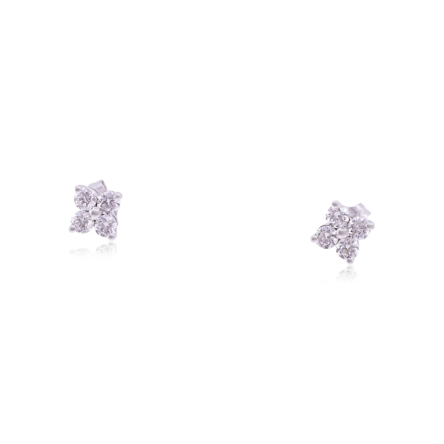 14K WHITE GOLD DIAMOND CLUSTER STUD EARRINGS 0.73CTW