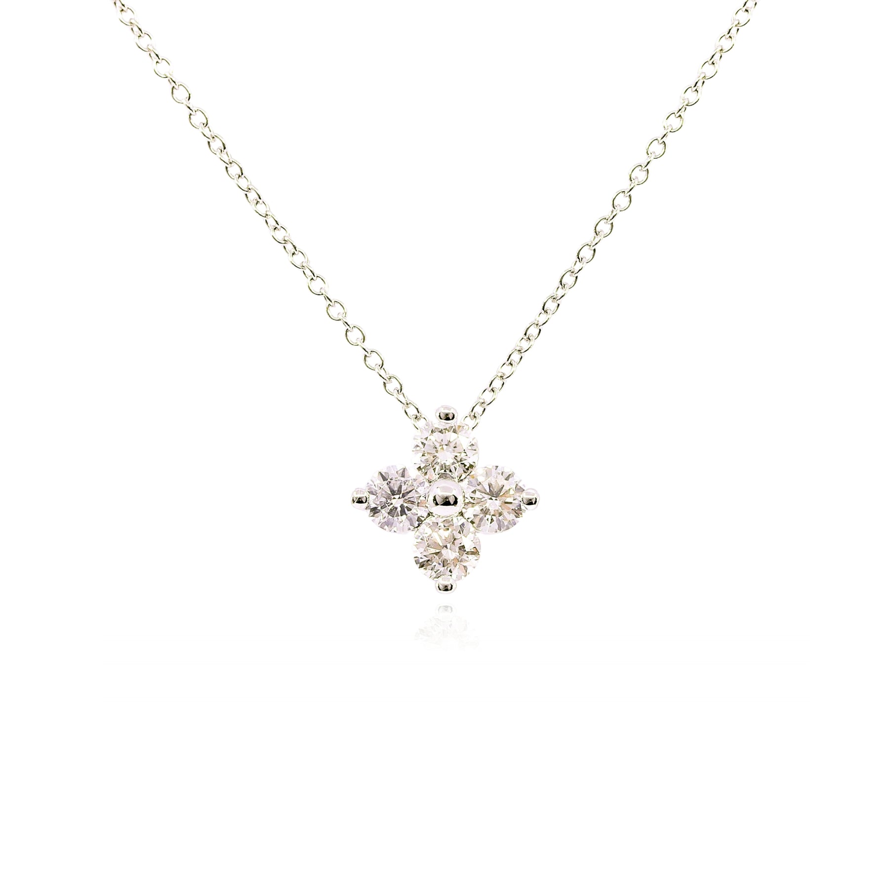 14K WHITE GOLD DIAMOND CLUSTER PENDANT NECKLACE - 0.75CTW