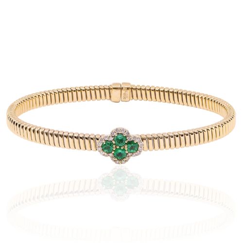 18K YELLOW GOLD RIBBED FLEXIBLE CUFF BRACELET WITH EMERALD AND DIAMOND CLOVER