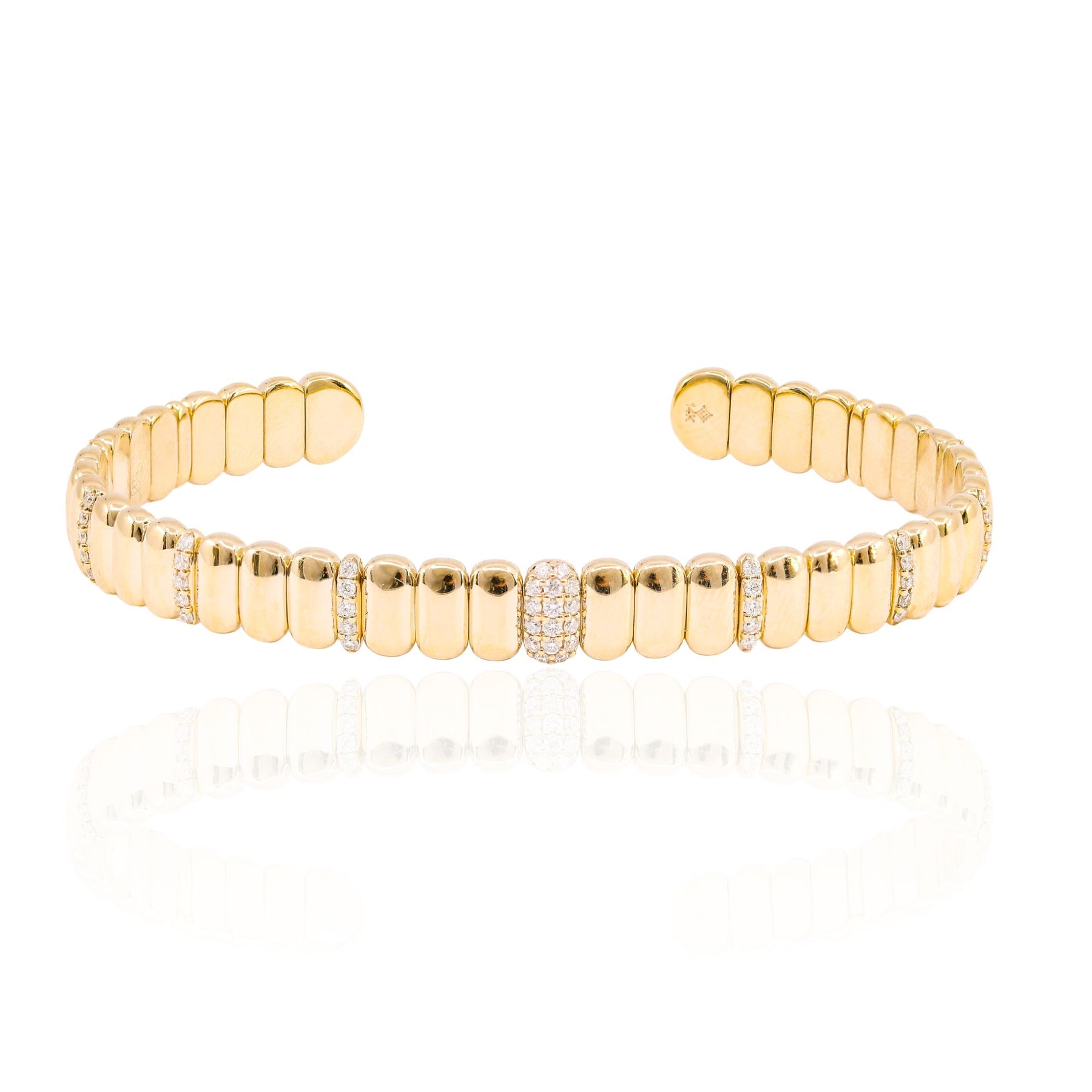 14K YELLOW GOLD RIBBED PAVE DIAMOND CUFF BRACELET 0.44CTW