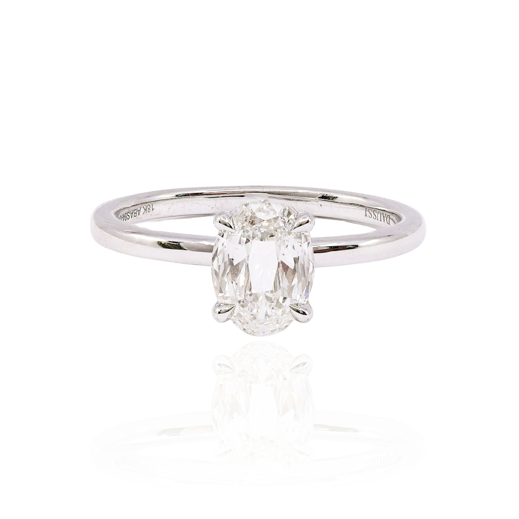 HENRI DAUSSI 18K WHITE GOLD 0.90CT OVAL DIAMOND SOLITAIRE ENGAGEMENT RING