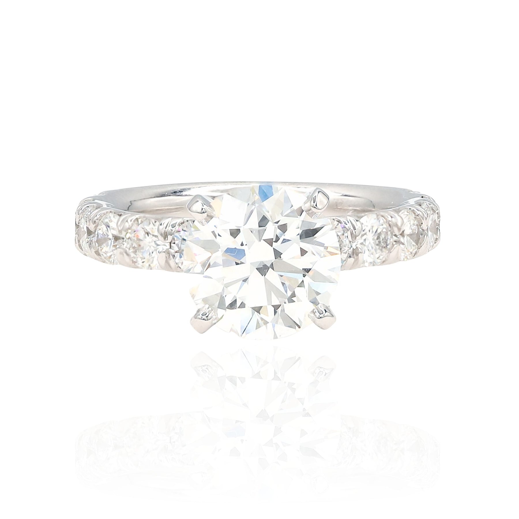 ESTATE PLATINUM 2.46CT ROUND BRILLIANT DIAMOND ENGAGEMENT RING WITH DIAMOND ACCENTS