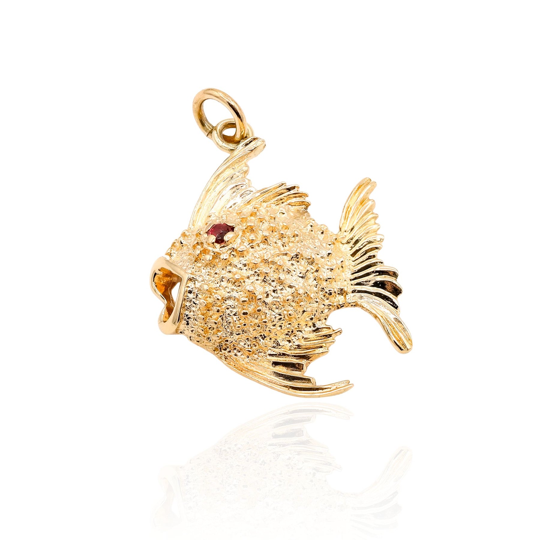 ESTATE 14K YELLOW GOLD ANGELFISH CHARM OR PENDANT WITH RUBY EYE
