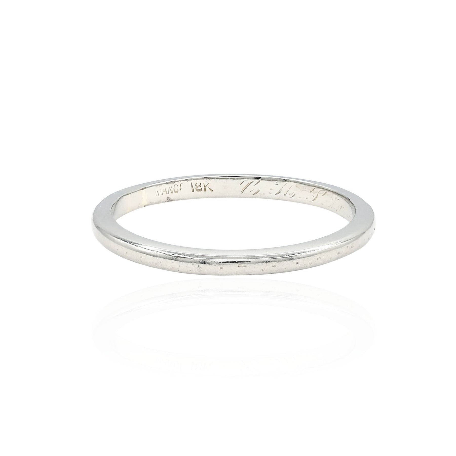 ESTATE ANTIQUE 18K WHITE GOLD ENGRAVED BAND CIRCA 1925