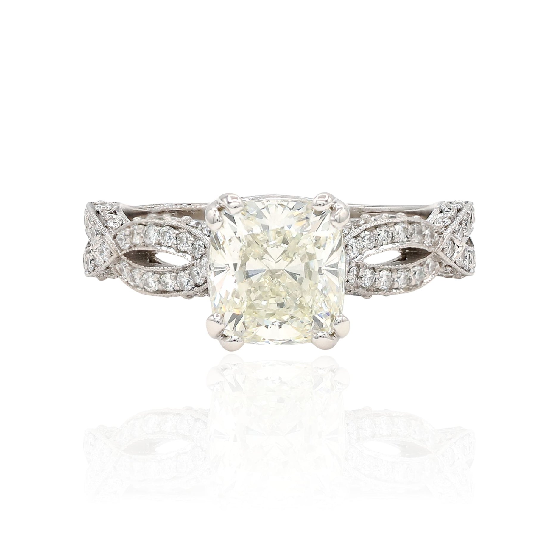 ESTATE 18K WHITE GOLD TACORI RIBBON ENGAGEMENT RING WITH A 2.02CT CUSHION BRILLIANT CUT CENTER