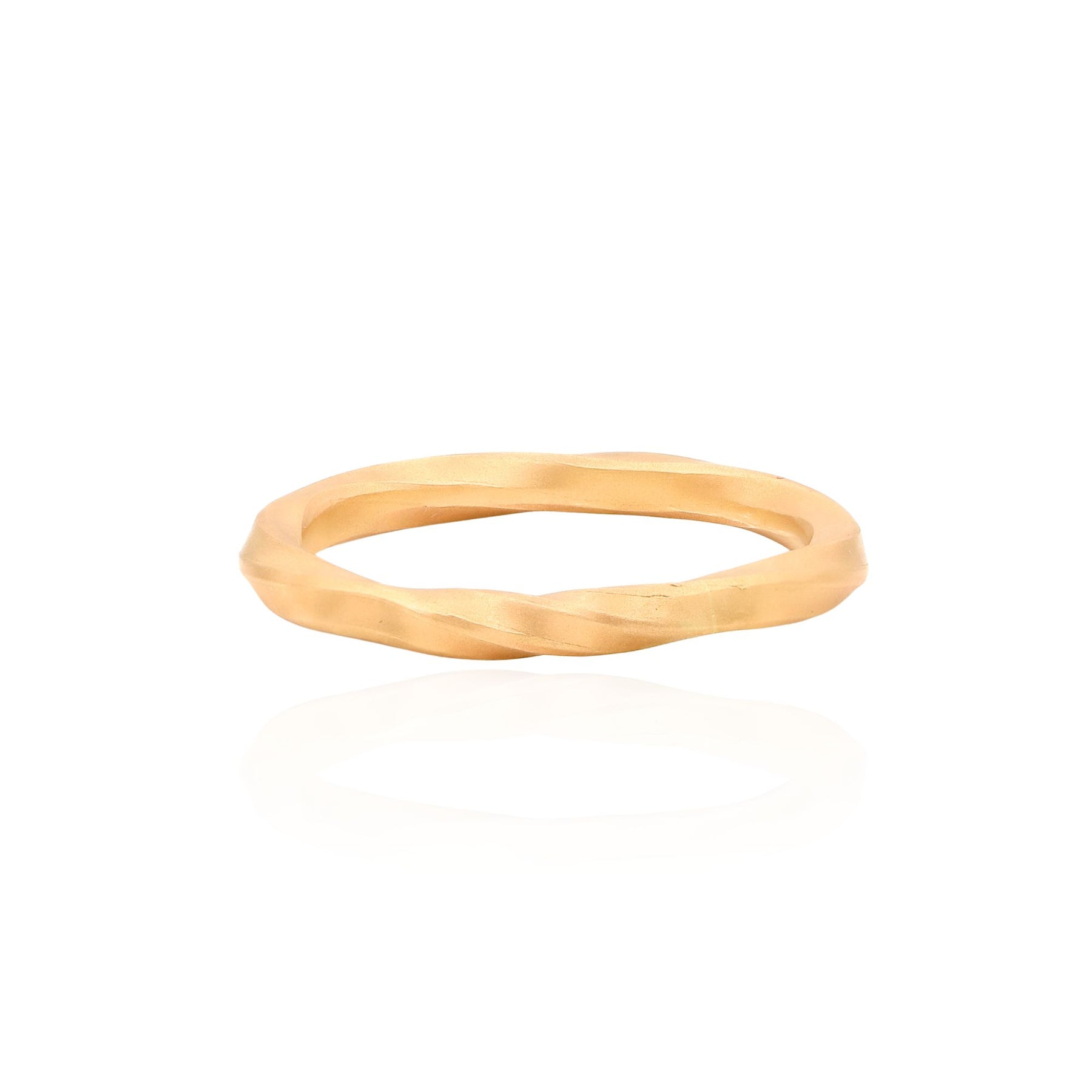 ESTATE JENNY LIN UPCYCLED 14K YELLOW GOLD SATIN WATER TWIST BAND