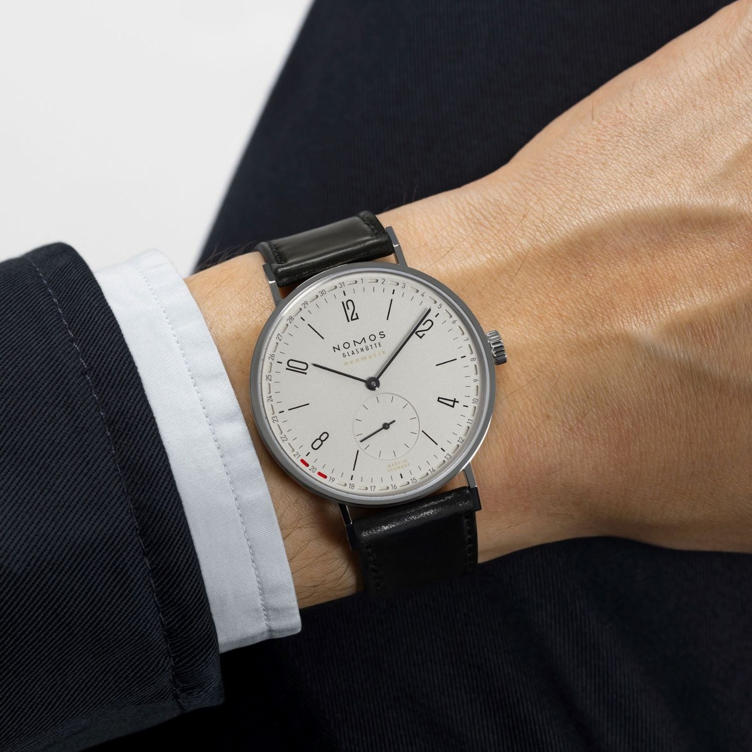 40.5MM NOMOS TANGENTE NEOMATIK 41 UPDATE AUTOMATIC WATCH WITH WHITE-SILVER DIAL AND SUB-DIAL