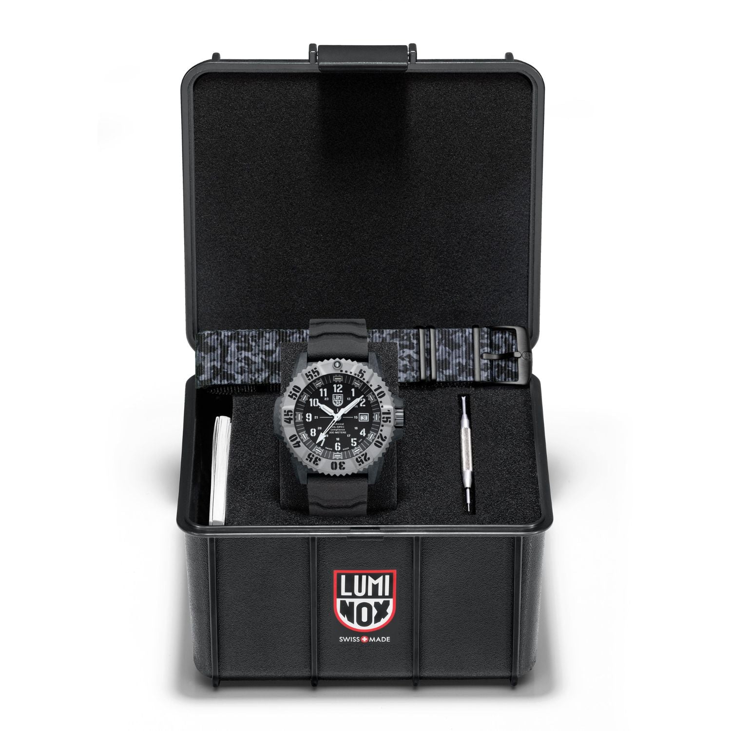 46MM LUMINOX MIL-SPEC QUARTZ BLACK CARBONOX WATCH WITH BLACK DIAL AND TITANIUM BEZEL