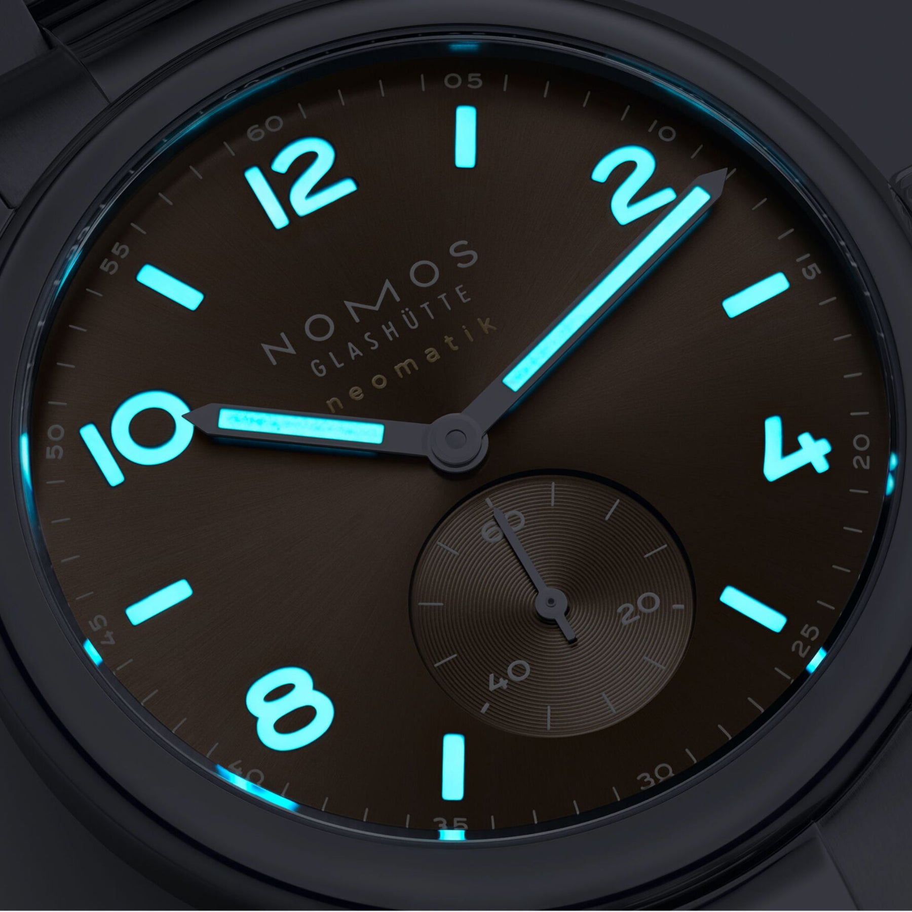 Nomos Club Campus Lume 39MM NOMOS GLASHUTTE CLUB SPORT NEOMATIK 39